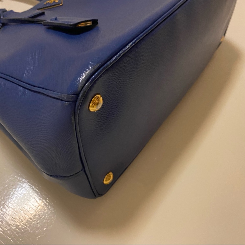 Prada Safiano - Picture 5 of 11